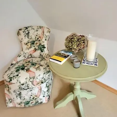 Vakantiehuis Blaue Reetdachkate Am Deich