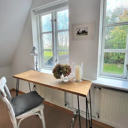 Vakantiehuis Blaue Reetdachkate Am Deich *