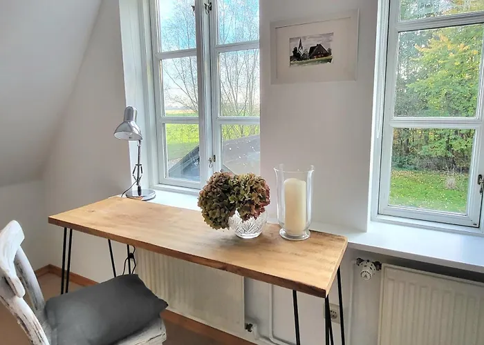 Tatil Evi Blaue Reetdachkate Am Deich *